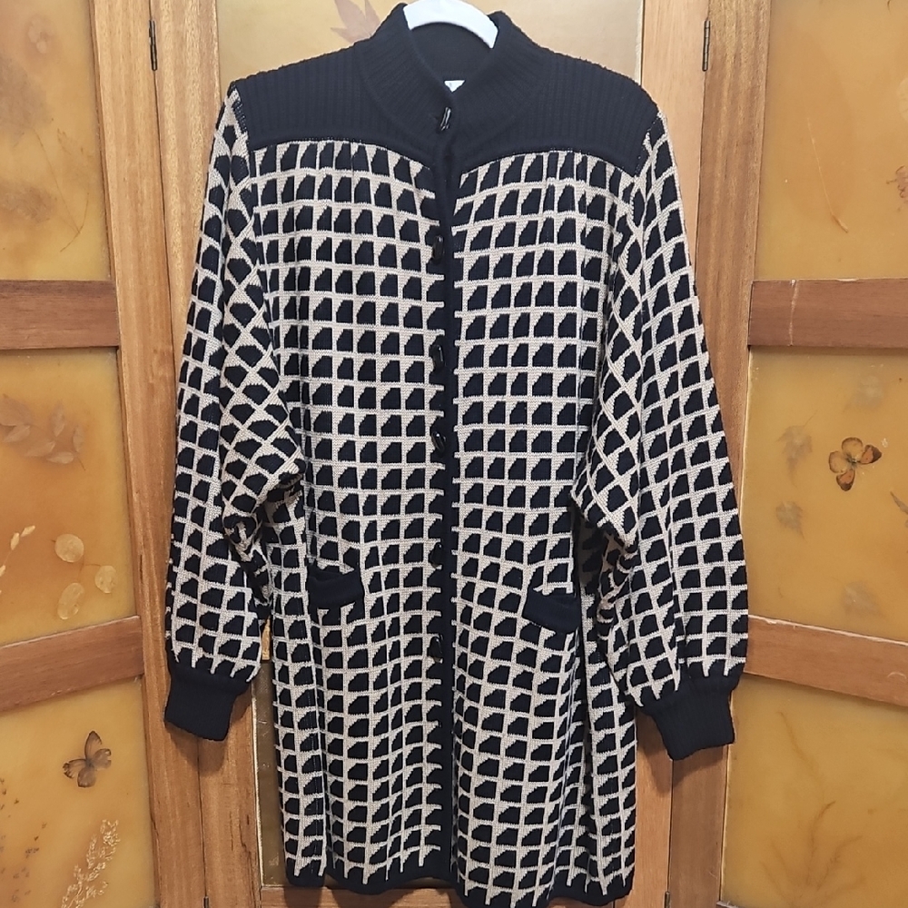 Vintage 80's Arthur Kohler London Chic Navy Blue & Cream Cardigan Sweater